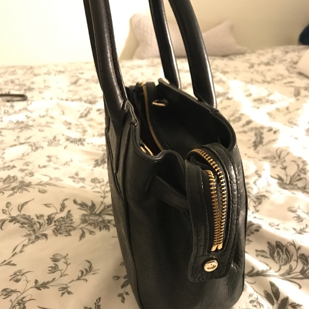 HandBag - Picture 3 of 3